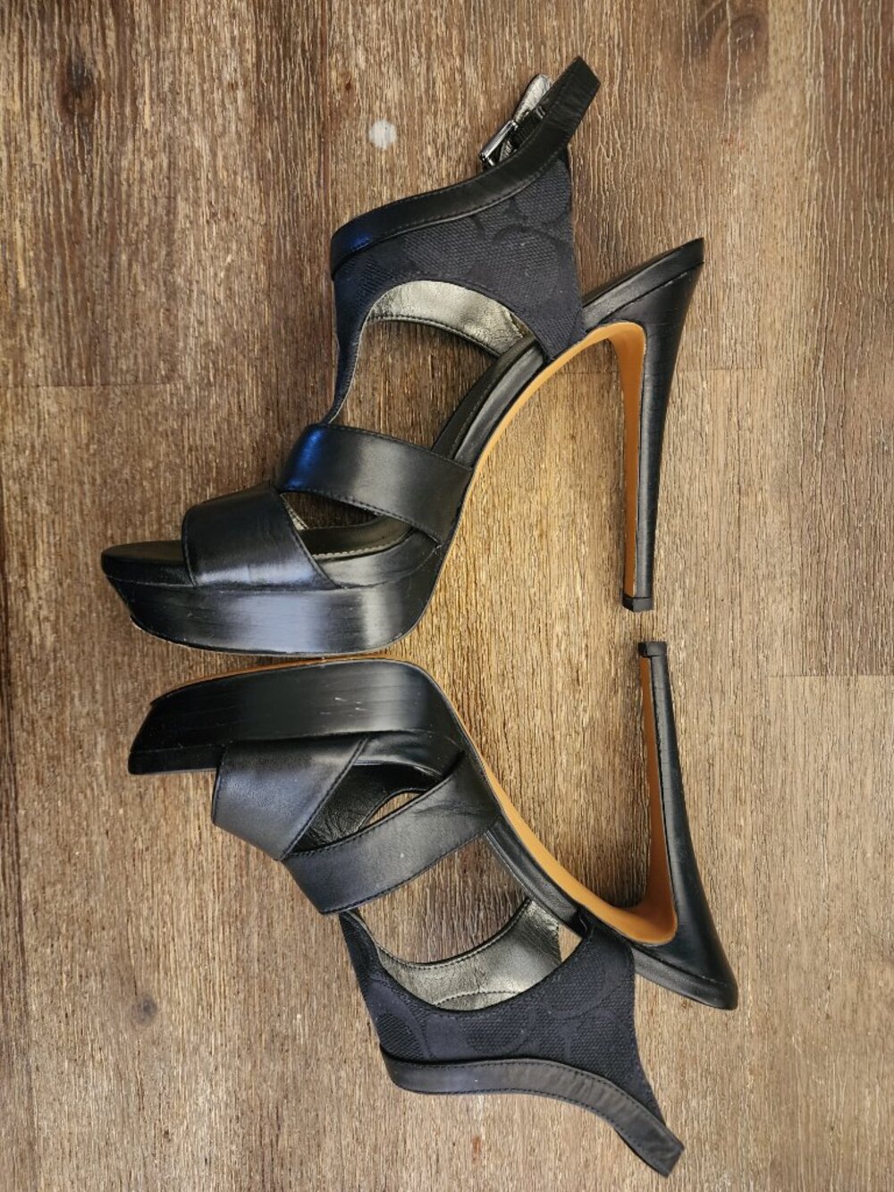 Coach heels - Picture 11 of 12